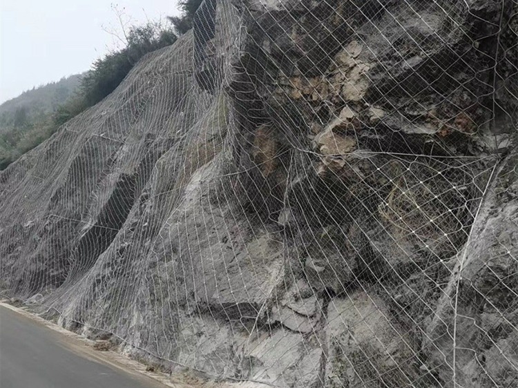 GPS2型主動(dòng)邊坡防護(hù)網(wǎng)