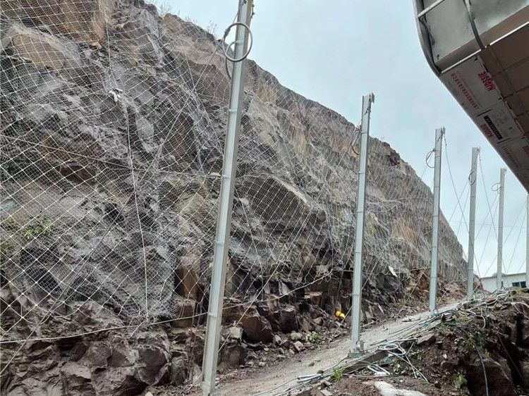 RX-050型被動(dòng)邊坡防護(hù)網(wǎng)