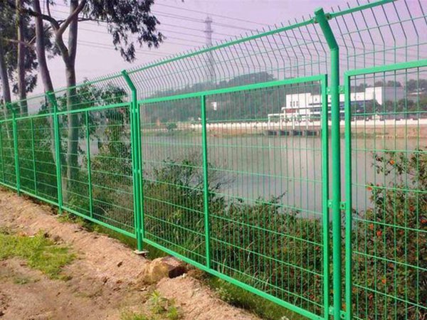 框架護(hù)欄網(wǎng) 